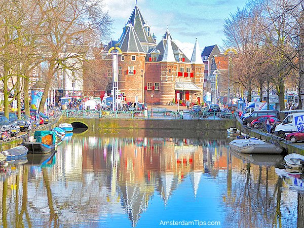 AmsTips's tweet image. Reflections of #Amsterdam - de Waag (the old weighing house, now a restaurant) on Nieuwmarkt square