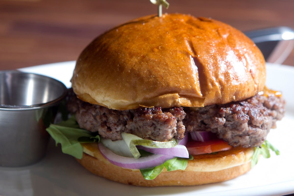 Let Ellwood Steak &amp; Fish House hand craft a burger for YOU today!!