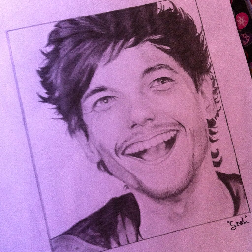 CrazyForNarry1's tweet image. Desenho maravilhoso q ganhei 😍❤️ #LouisTomlinson #OneDirection #Desenho #desenhorealista