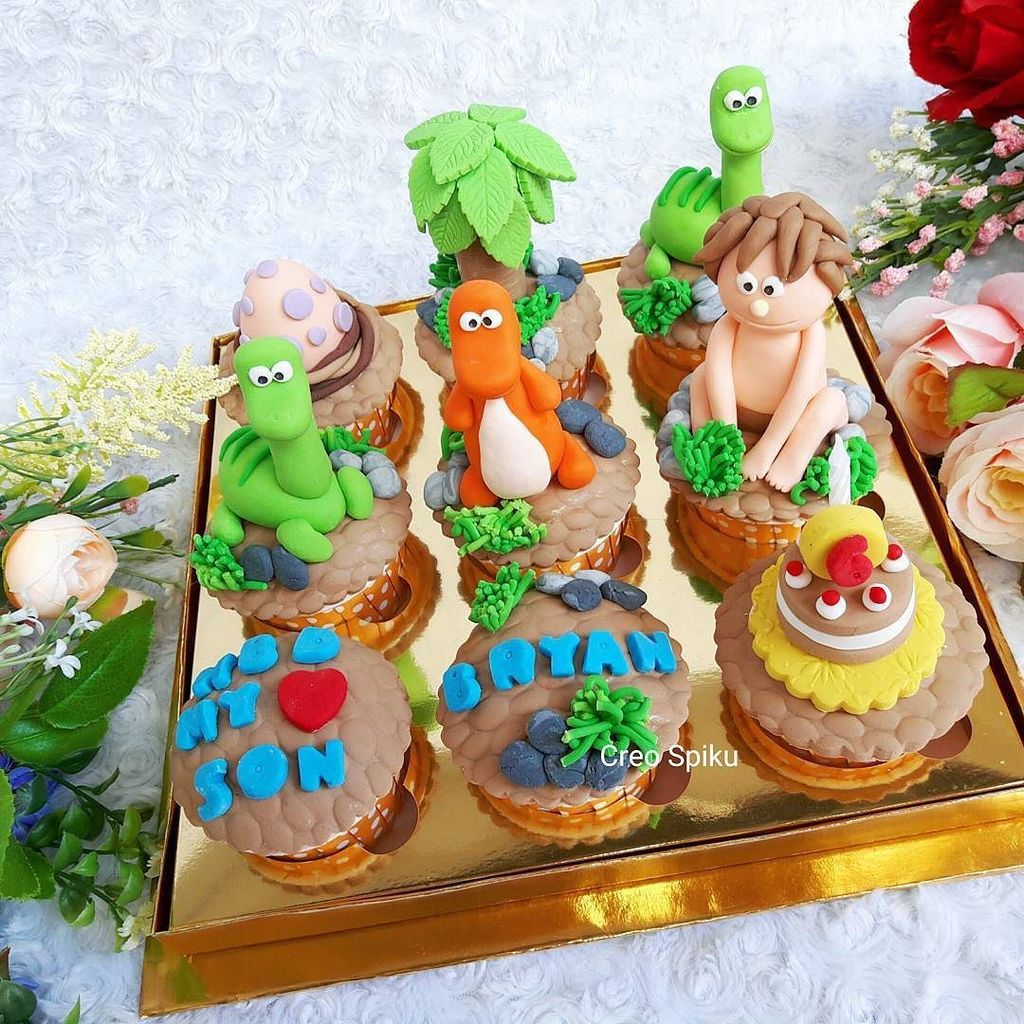 PatriciCastil's tweet photo. 10.05.16 Good Dinosaur Cupcakes #creospiku #cake #spiku #lapissurabaya #bday #birthday #cakelover #food #foodie #in… https://t.co/LOBZ0e9CWA