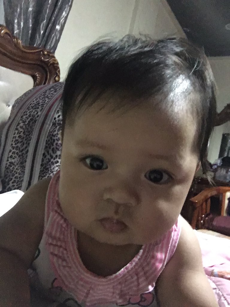 PrincessTeartz's tweet image. Goodnight Selfie first with my little sister!! 🤘