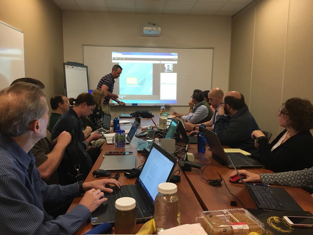 geczy's tweet photo. #AccessU @e4h Lets get this conference started!! https://t.co/2baGokalAq