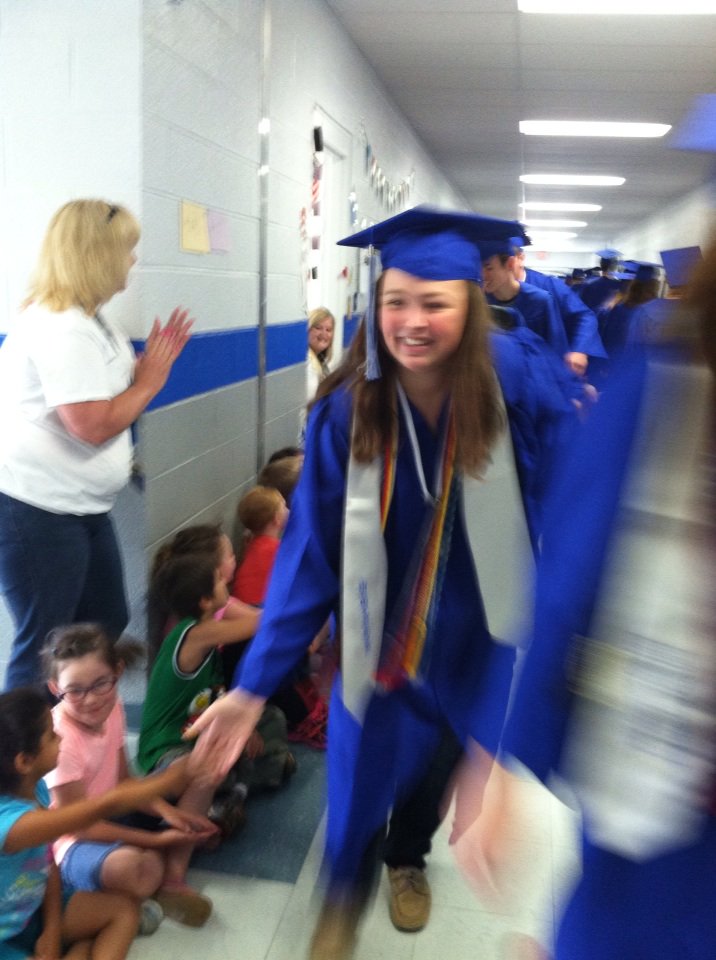 EHHSnews's tweet photo. Senior walk!#hcsuccess https://t.co/79ppo3x7EN