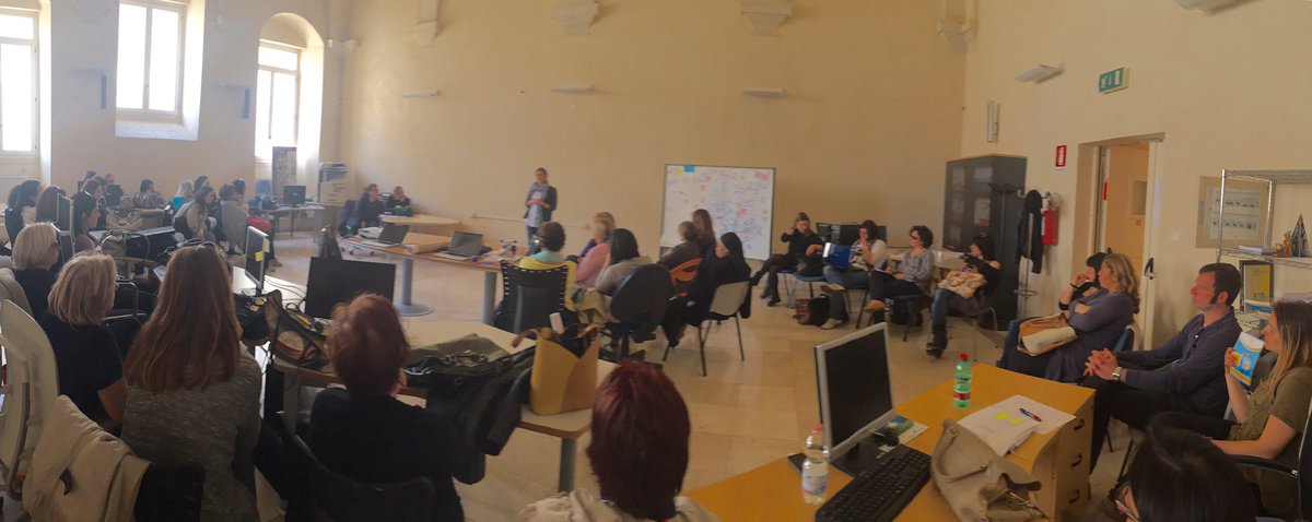 ADelliNoci's tweet photo. Ci prepariamo per formare insieme i #cittadini #digitali di #domani #scuoleinfanzia #code4lecce #leccecittadigitale https://t.co/Nt40FJMLCy