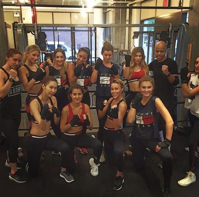 TiffyElCalder's tweet photo. ボクシングクラスでのEleanor💪🏼 https://t.co/fxJDMHHeZj