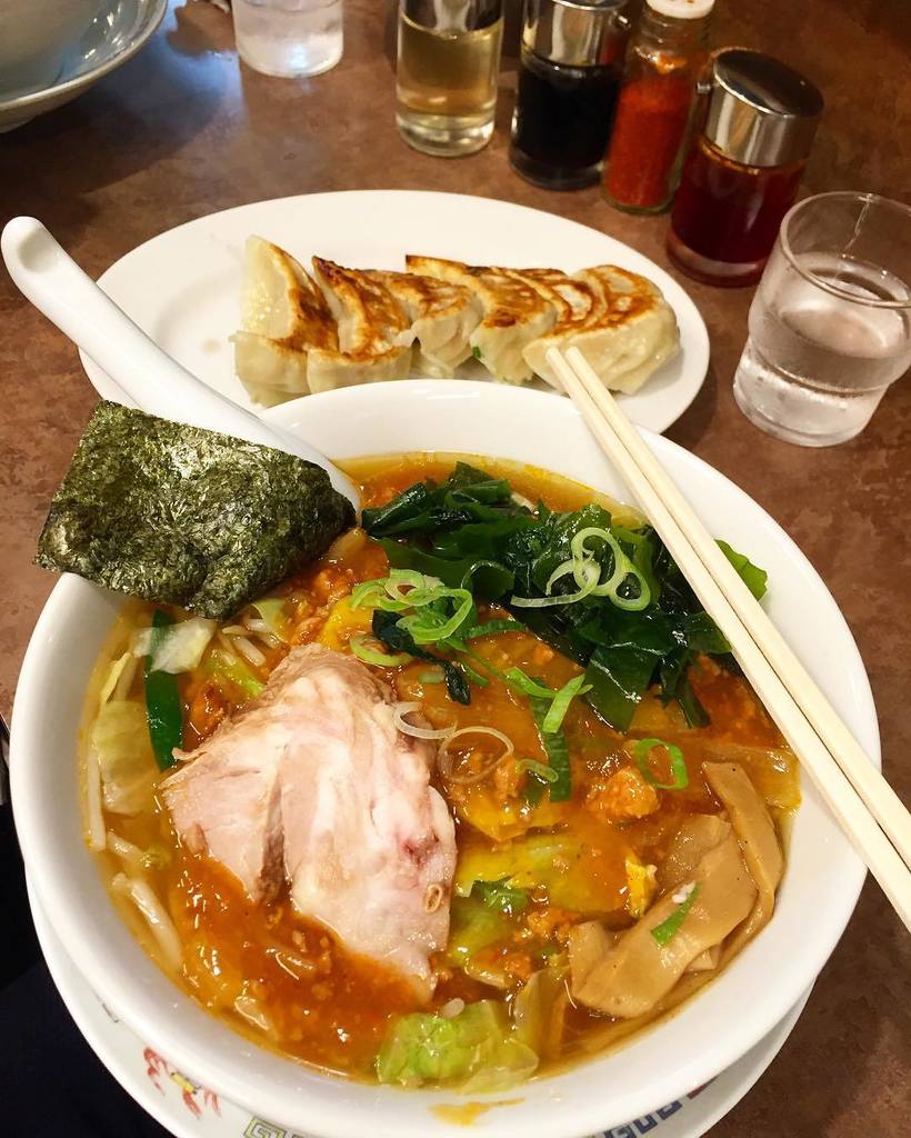 japanesefoodx's tweet photo. mister_toh: Luckily food options aplenty outside the hotel #Tokyo #princehotel #ramen #shinagawa #newarea #downgrad… https://t.co/nEWW5SvcQ1