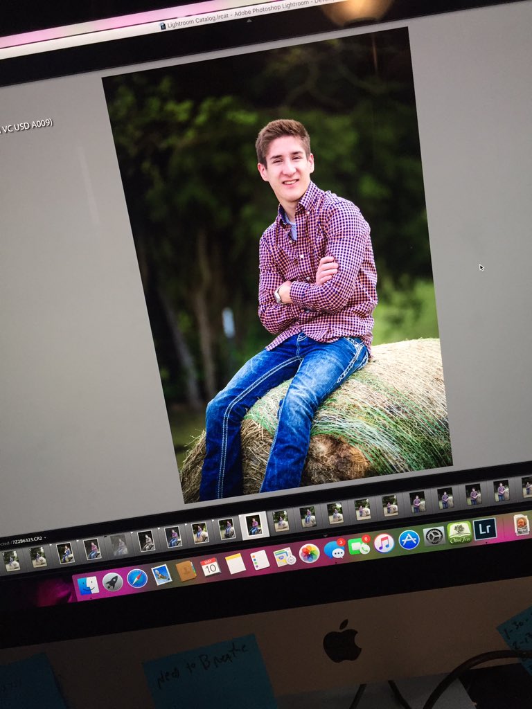 baldphotoman's tweet photo. Time to get caught up on editing! #bobsimsphoto #CreativeOriginalFun #Seniors2016 #canonshooter https://t.co/doniJ8yNSC