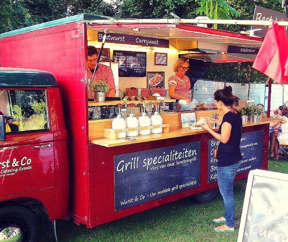 wheelsnbites's tweet photo. Lavasteengrill, slow food, worsten en toebehoren: Wurst &amp; Co! #Heerlen #WNB #Foodtruck #Festival https://t.co/mrB3ukO0NI