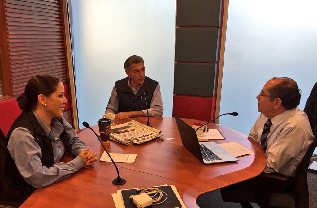 TonyGali's tweet photo. Con mi esposa @Dinorah_LdeGali, trabajaremos a favor de las familias y madres trabajadoras. #PlanPorLasMujeres https://t.co/YCdAD5W7RH