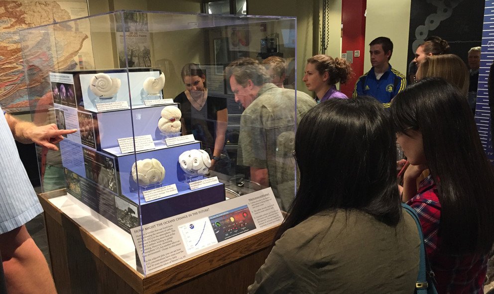 layersappio's tweet photo. Graduate Students 3D Print Exhibit Highlighting... https://t.co/sc63QxBTPo #3dprinting | https://t.co/i141CuQEXt https://t.co/dK25UfSXtr