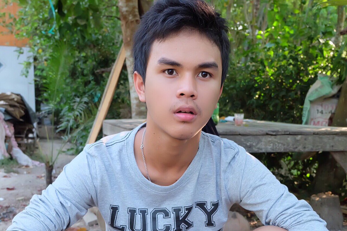 รีทรีต เดียวทักแชทมีไรจะบอก