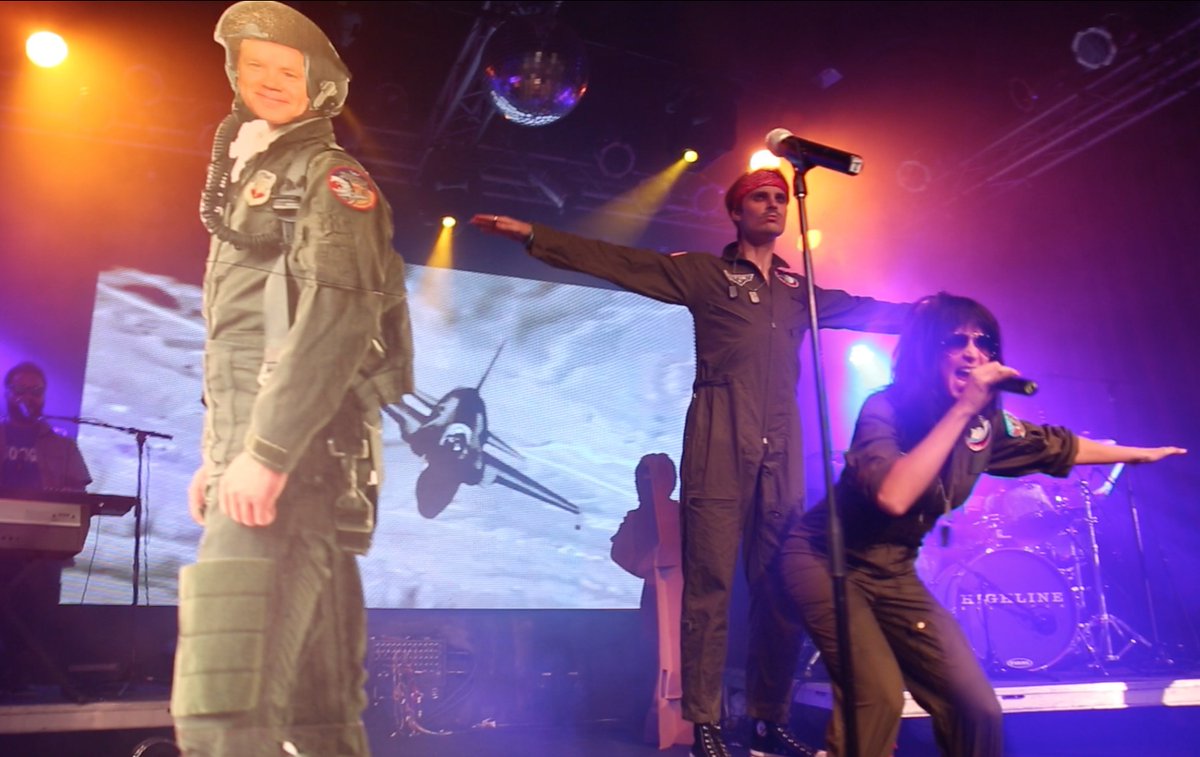 IWANTVIPER's tweet photo. @TimRobbins1 Come catch your cardboard cameo rocking 5/22 @MercuryLoungeNY We're throwing down for Top Gun's 30th! https://t.co/Q4ZANtGYmF