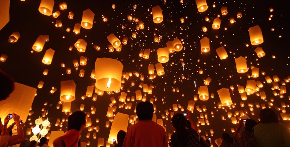 DesignsEvent's tweet image. Sky lanterns. Great for ALL kinds of festivities #eventplanning #events #eventprofs #Boston #corporateevents #photo
