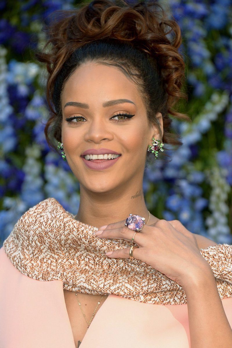 jamaicastar's tweet photo. Jamaicans to benefit from Rihanna scholarship programme.
https://t.co/PRKTAK73t0 https://t.co/BP1qCkGndf