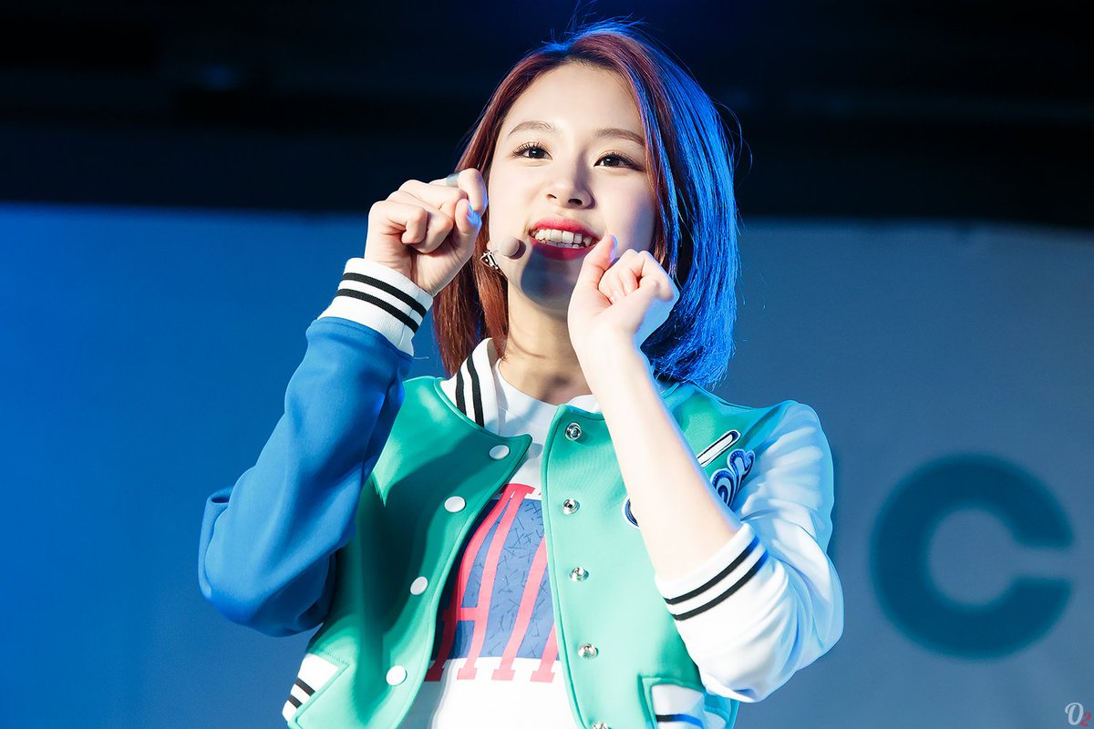 TwiceO2_'s tweet photo. 160507 #TWICE #CHAEYOUNG #트와이스 
#CheerUp 
#채영 이의 #샤샤샤 ! 인데 왠지 샤샤샤 보다는 맹수펀치펀치 같은 느낌 ;ㅅ; https://t.co/7CAj6jCnqj