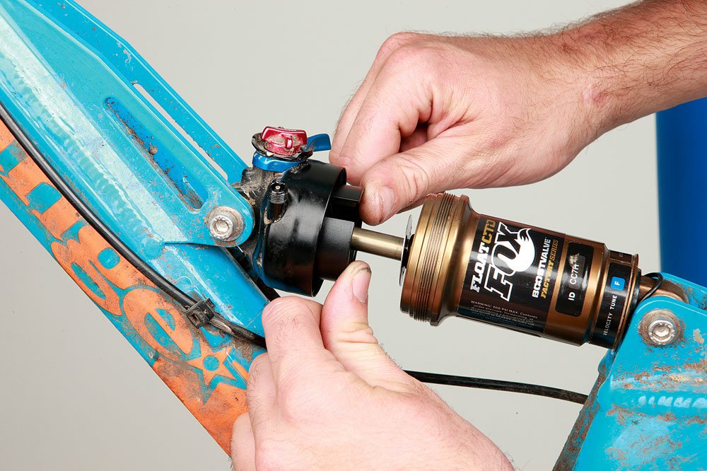 How to fit Fox Float rear shock volume spacers - trib.al/EuyuLj0 <a href="/mojosuspension/">Mojo Suspension</a> <a href="/foxracingshox/">FOX</a>