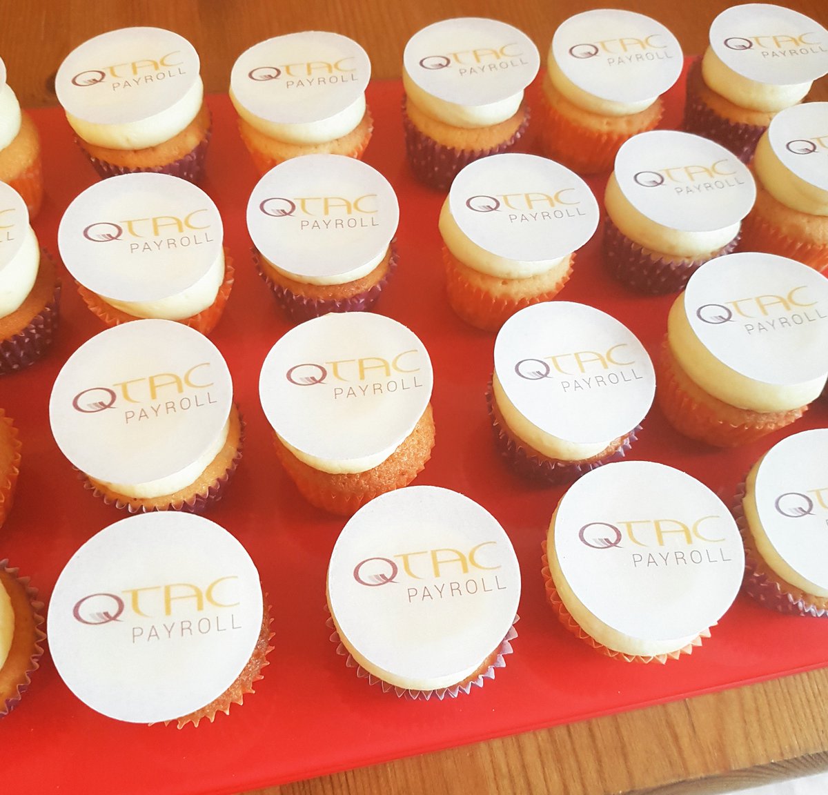 _AllThingsWeb's tweet image. 200 All Things Web® cupcakes made &amp;amp; shipped off to a happy client! #aboveandbeyond #lemoncupcakes @qtacpayroll