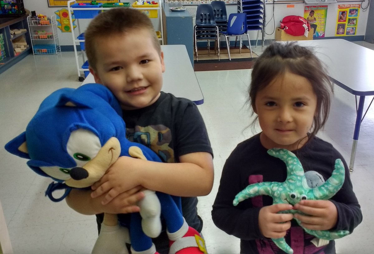 poundmaker56's tweet image. Chief Poundmaker Ss participated in @Caringsociety #JordansPrinciple today! Gr5/6 made Children's Rights board.