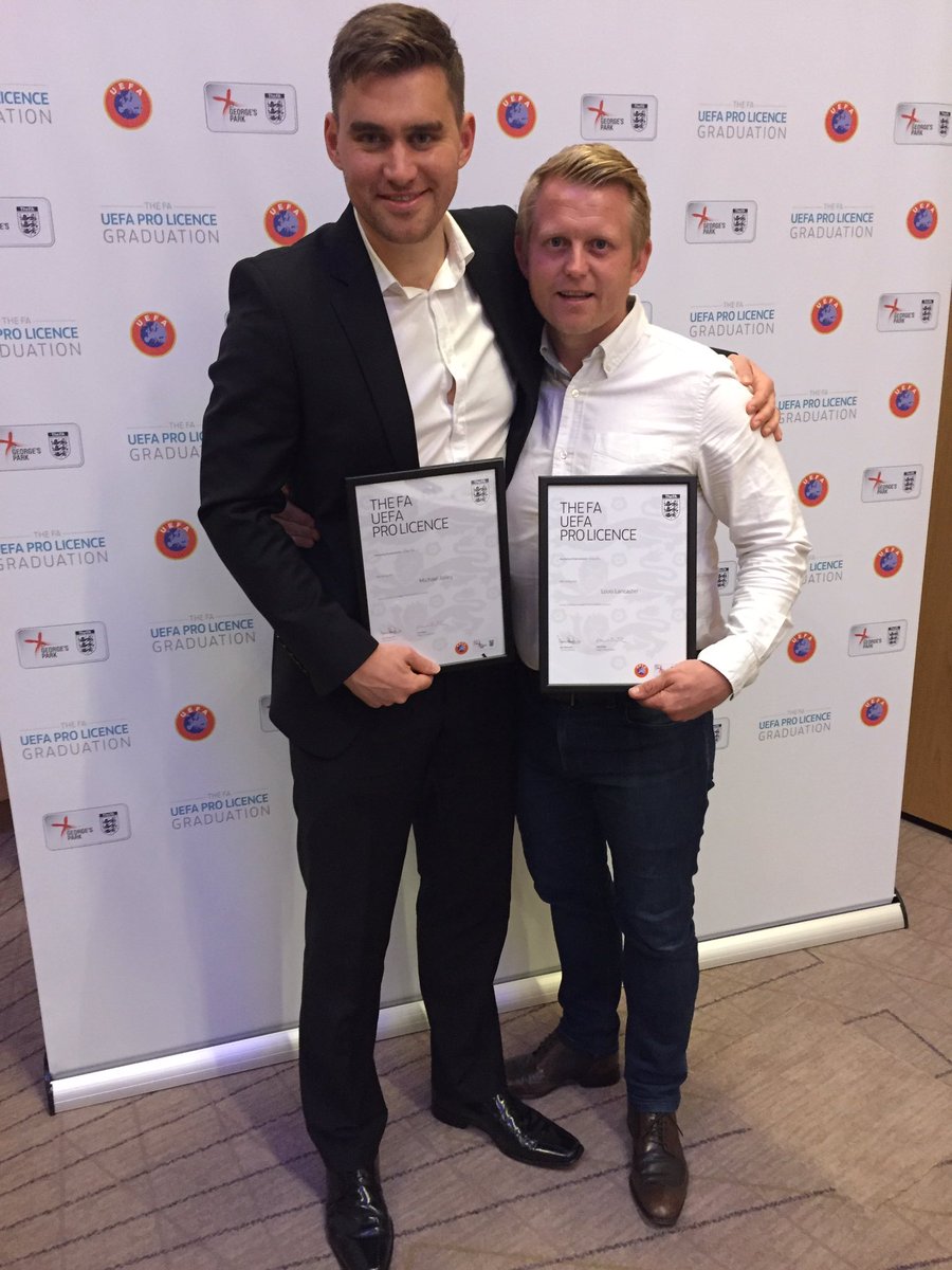 michaeljolley07's tweet image. Dad, I finished it. Onwards. #ProLicence