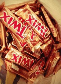 The_Twixmen's tweet photo. L๐k at the flick a dat Twix #thewrist https://t.co/PyJ8rCWzbm