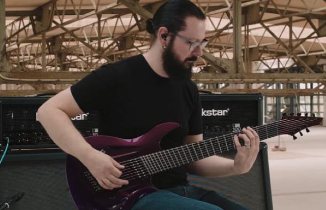 Guitar World tweet media
