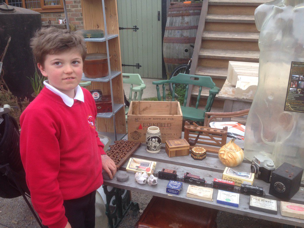 RedDog_AV's tweet image. The best new antique stall in Whitby. Open after school!!!!