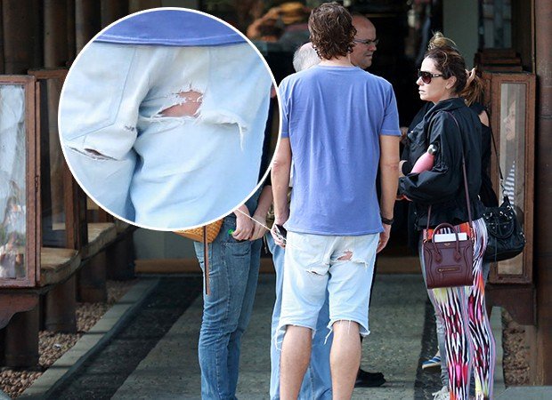 Reynaldo Gianecchini saindo com bermuda assim é tendência. Se eu saio assim, perguntam logo se fui pra guerra