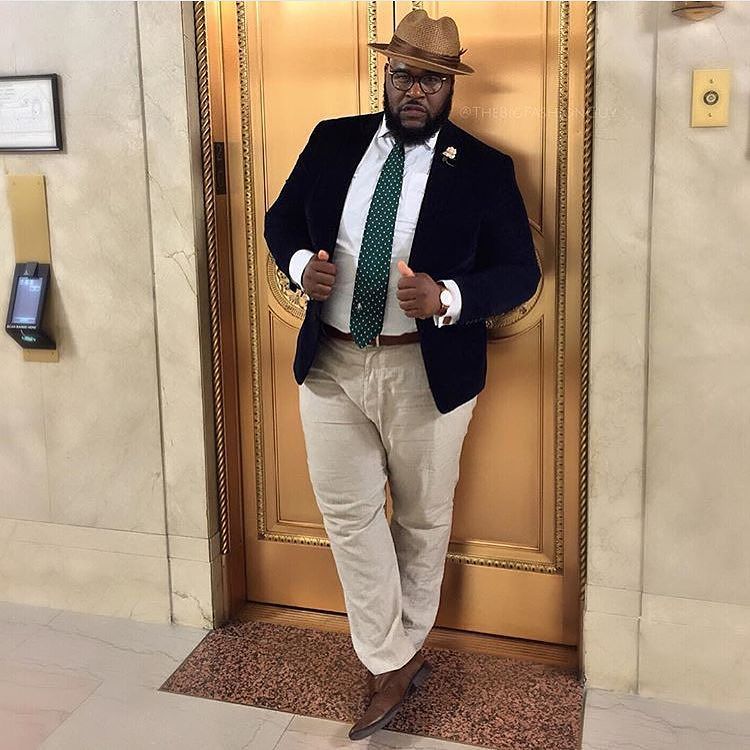 BurlyStyleGuys's tweet photo. Burly Style Guys 
@thebigfashionguy 
#BigGuyTwitter #BurlyStyle #PlusMenRevolution #bodypositive #PlusSizeMen #inst… https://t.co/eoiTa84h53