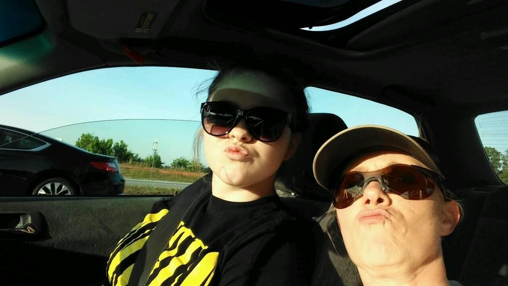 ousleyj_'s tweet photo. Mother's day selfie w/ my mother. I L💗VE YOU! 😍😜 https://t.co/ET8y8hv6eH