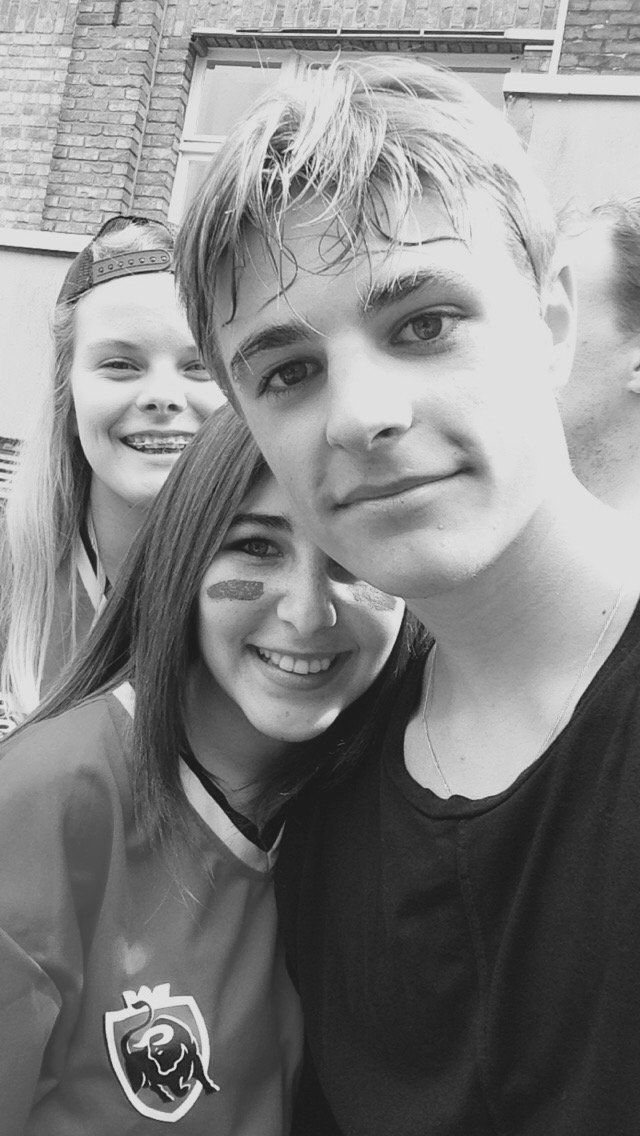 Kayleighderoo's tweet photo. Amazing day ❤️
Thanks @danieldebusser https://t.co/jib8dNX80w