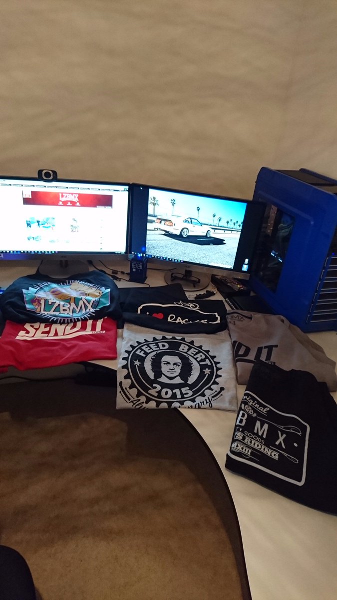 HookedToGaming's tweet image. @Adam_LZ Thanks for the sweet shirts. Can't wait to start repping these in the UK. #Feedbert #LZBMX #SENDIT