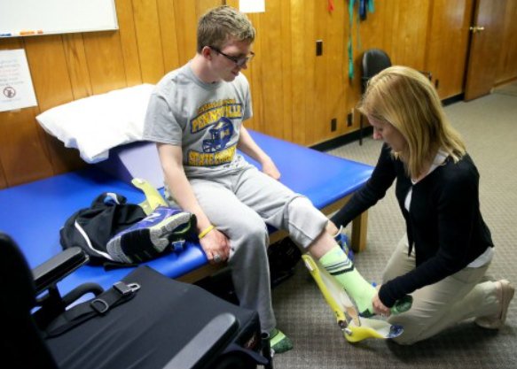 PHOTOS/STORY: bit.ly/24IIRLy #Pennsville's Kyle Pszenny makes recovery a community affair #NJfootball