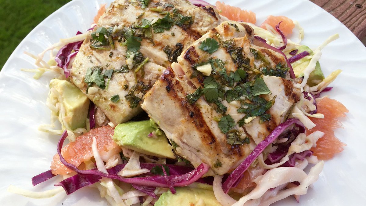 Fun, easy new #recipe: cilantro-lime mahi mahi with avocado grapefruit slaw. Yum! winespectator.com/webfeature/sho…