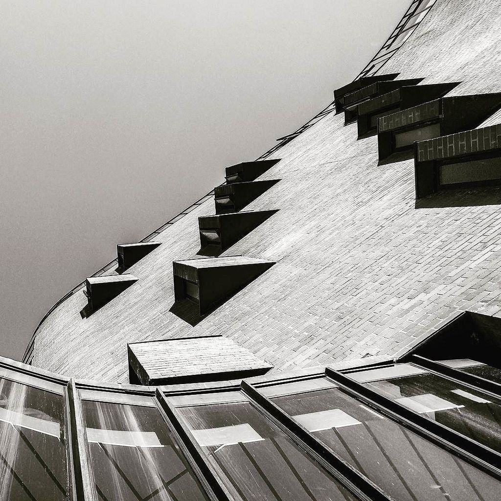 TweeterBham's tweet image. Shout out to the Nash Nation.

#wwuarchitecture #campusarchitecture #collegearchitecture #… ift.tt/1WnzGPN