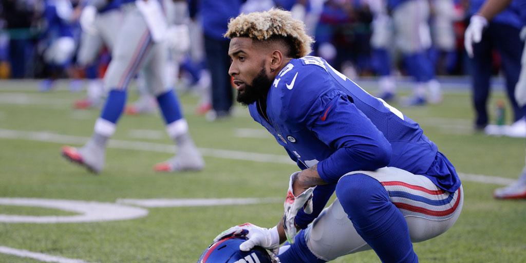 NFL's tweet photo. Top 200 fantasy players of '16 (via @Michael_Fabiano)

131. D. Carr
59. G. Tate
5. OBJ
FULL: https://t.co/4IwyJUfNCN https://t.co/kHWqukpVbQ