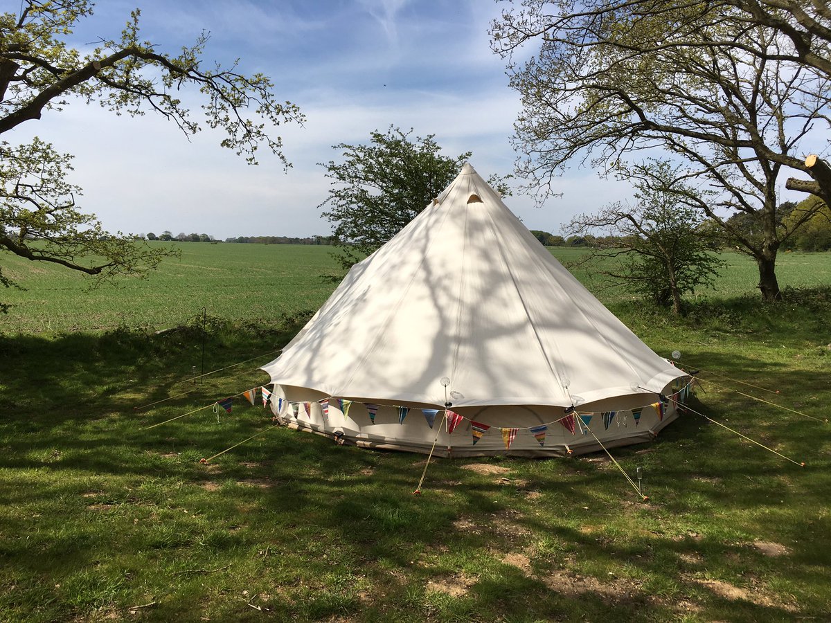 RAFAELA__RIGOq's tweet photo. Super excited about our photo/video shoot with @vintagepware @ArienneJonas @Groovy_Campers @KSouthbyFilms c u soon. https://t.co/hhp6nzdZhX