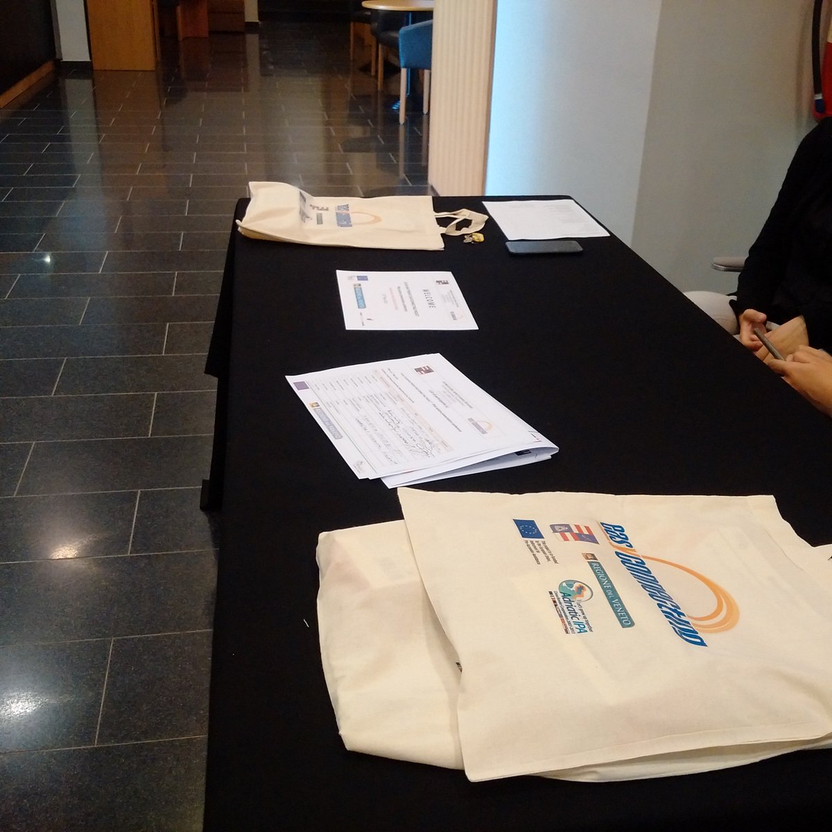 Easyconnecting's tweet image. Time to present Pilot Actions of Easyconnecting in Dubrovnik!