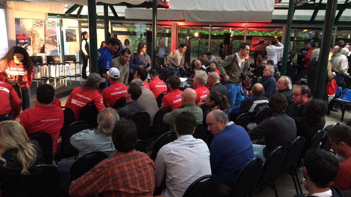 RallyRaid_es's tweet photo. Presentación del @dakar en Barcelona https://t.co/c5MJXsS7Qt