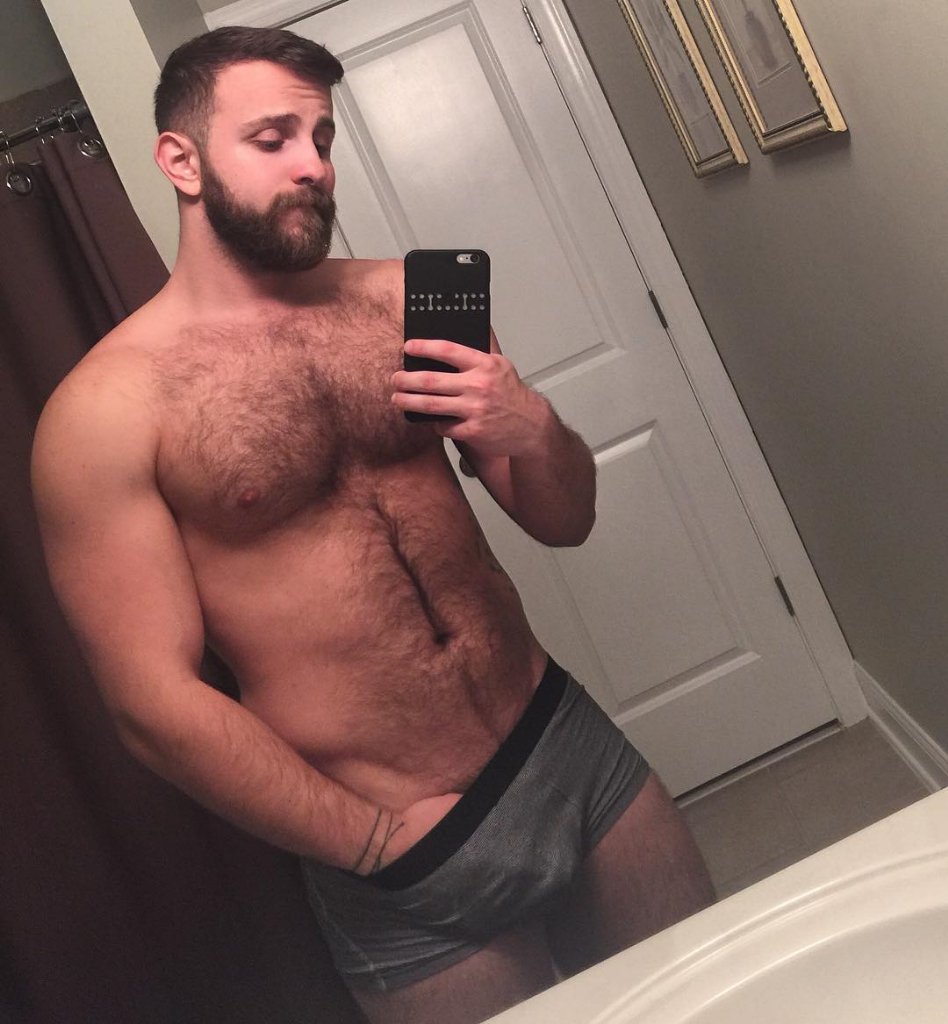 jhonmazza1's tweet photo. #venconpapi #hijodelachingada #mecaso #yoteayudo #sexmen https://t.co/79wozXYYlJ