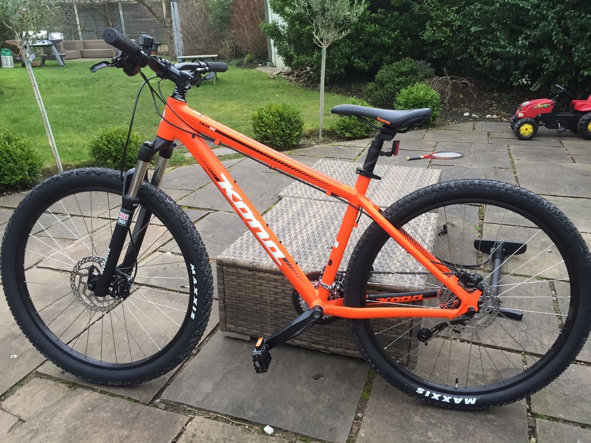 This bike has been stolen from #Altrincham <a href="/altrinchamhq/">Altrincham HQ - Social Media Marketing in Manc</a> <a href="/ASaleResident/">Sale Resident</a> @GMPAltrincham it belongs to <a href="/jwcpr/">jwc</a>