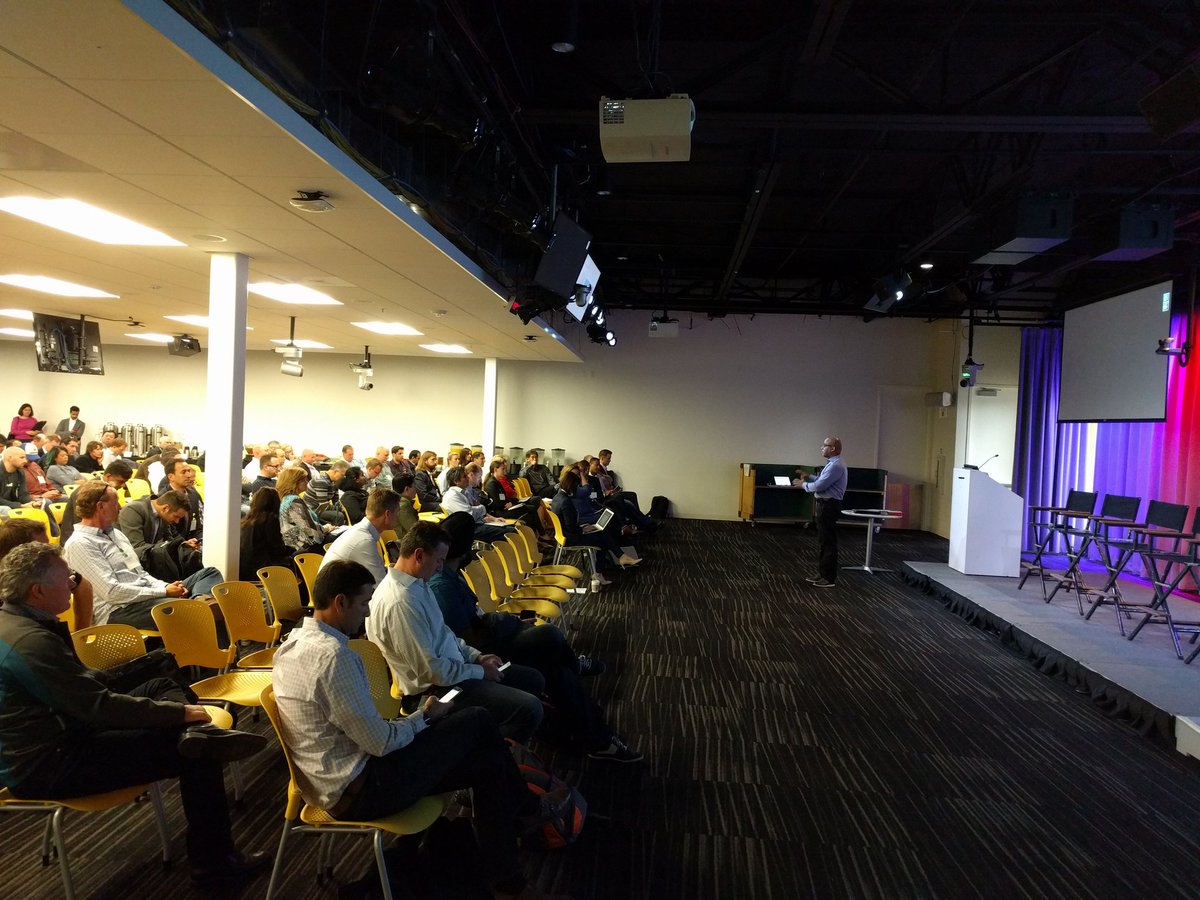 aiazkazi's tweet image. .@TheSmallBizWeb summit 2016 kicked off with opening keynote by @RahulOD #GoogleforWork   #fullhouse #TheSBWeb #apps