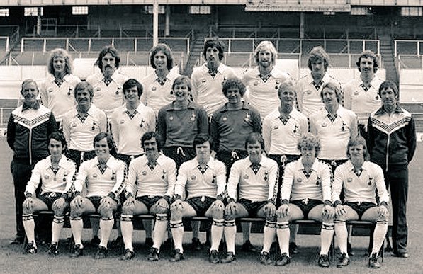 Spurs Nostalgia on X: Tottenham Hotspur squad 1989/90 season @paul_walsh9  @Howellsey @PStewy103 @GaryLineker @SilaErik #THFC   / X