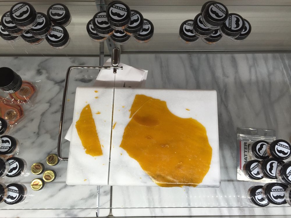 Apothekare's tweet photo. Giant slabs of concentrates #apothekare #710 #sandiegolivin https://t.co/yPOOwegODx