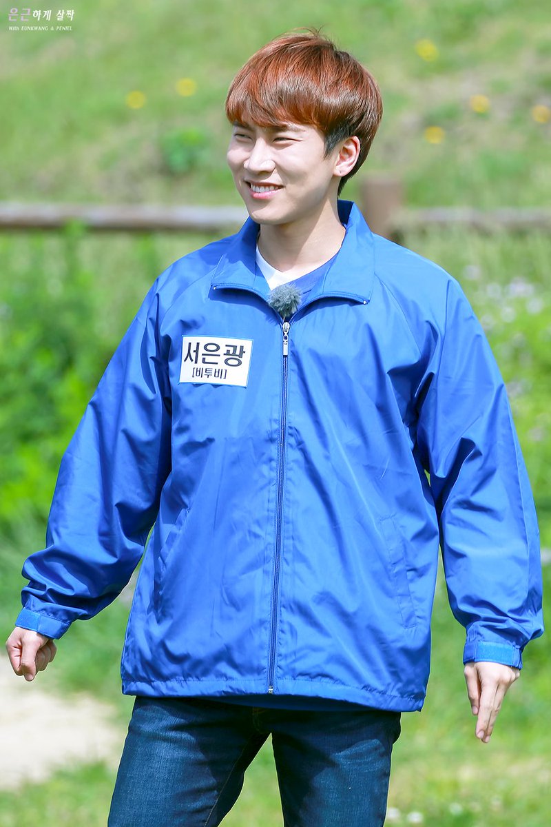 BETWEEN9093's tweet photo. 160507 출발드림팀 🏃
 #비투비 #서은광 @BTOB_SEKwang

햇살 좋은 날🌱🌱 오른손이 이겼어요✊

✔ https://t.co/CnZqbTpUrB
✔ https://t.co/FCsfMsbULv https://t.co/9QWkqPK3eJ