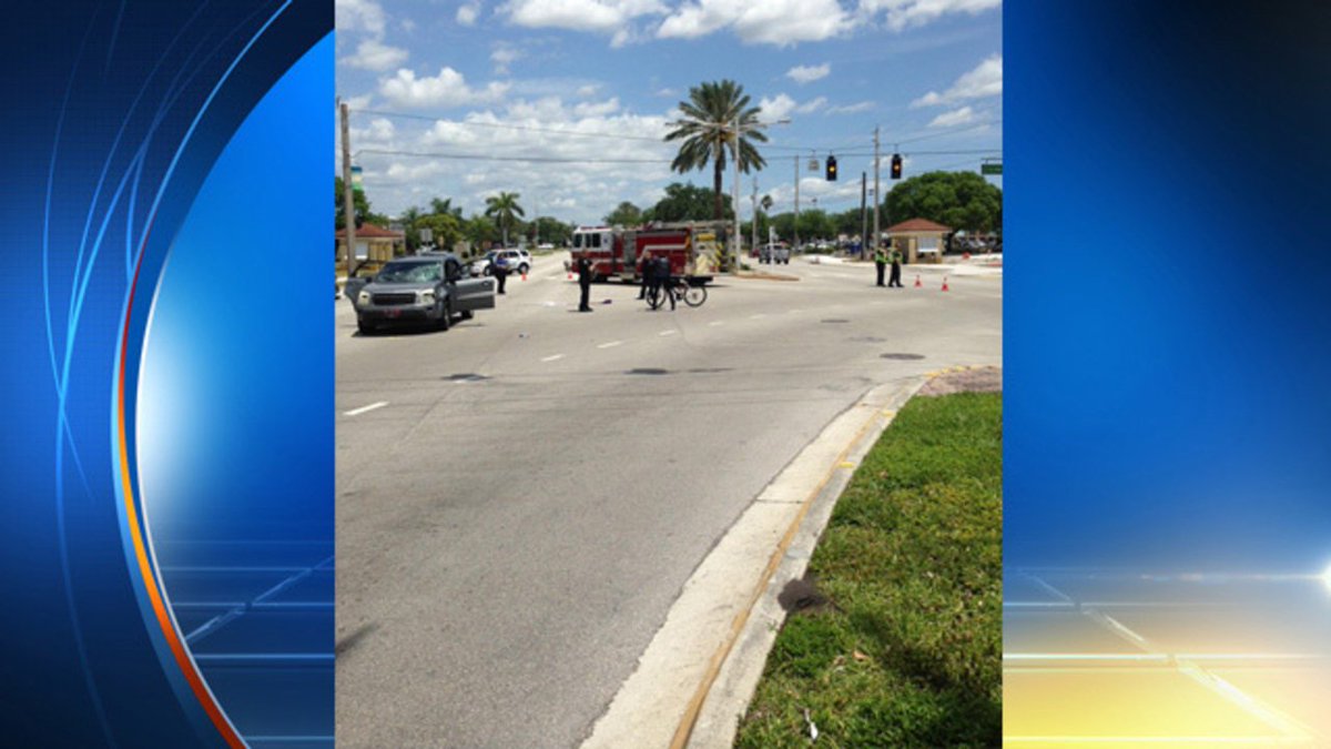 U.S. 441 southbound lanes shut down in Broward County after bicyclist struck by car bit.ly/27bfvri?utm_me… https://t.co/XImLtIAvQb