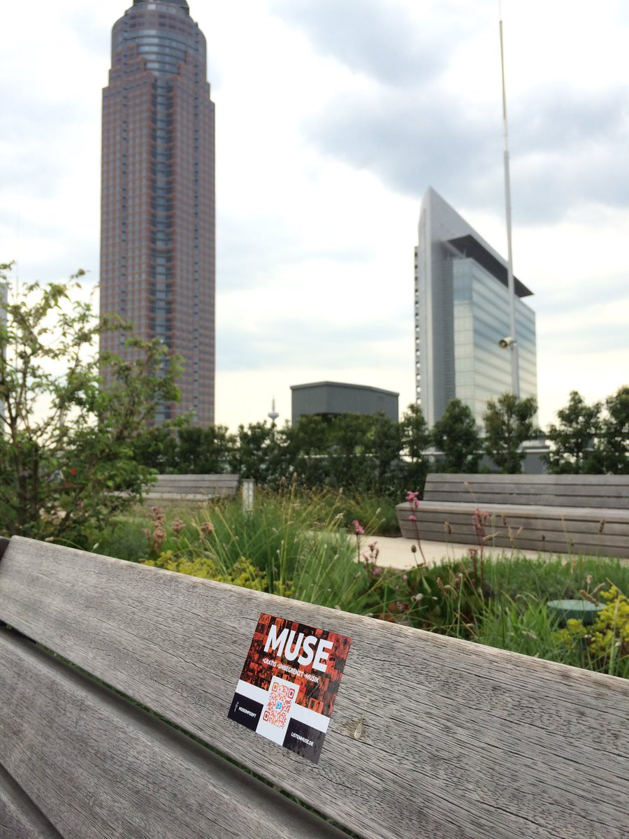 listenmuse's tweet photo. Hello from Frankfurt, Germany! #MUSEaroundtheworld https://t.co/eUuAFLOiLB