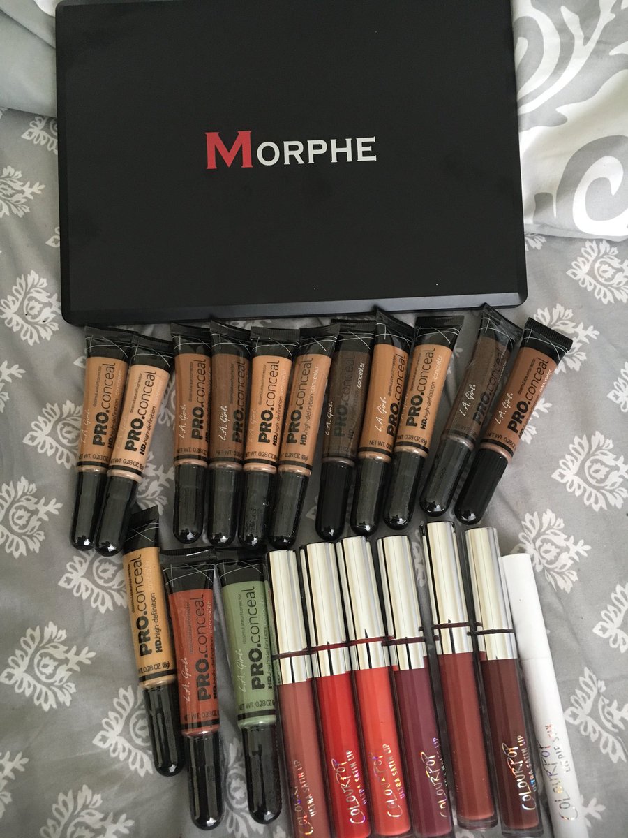 makeupbyshaniah's tweet image. New goodies😻 • LA girl pro concealers + Colourpop ULTRA satin & ultra matte + Matte X lippie stick + Morphe 35B