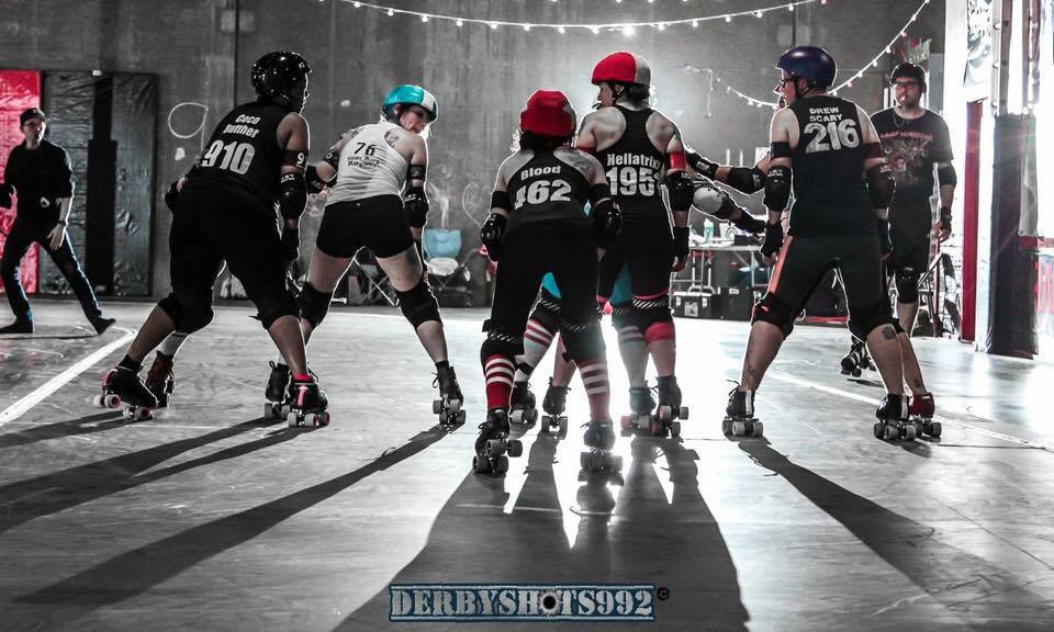 AngelCityDerby's tweet image. Scrimmaging hard to prep for our 10 year anniversary game this Saturday! @eventbrite eventbrite.com/e/10-year-cele…