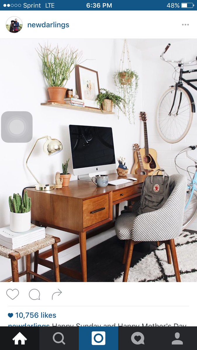 ArennerAlpine's tweet photo. One of my favorite bloggers who loves our #targethome pieces! I spy the barstool I just accented my bedroom with :) https://t.co/w8Eyqnavg5