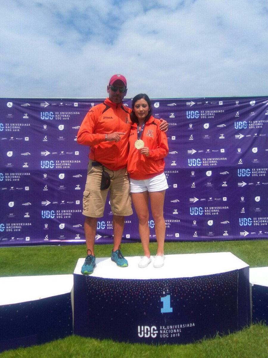 Ivonne Rangel Ledesma obtuvo #MedalladeOro por cuarto año consecutivo en #saltotriple #OrgulloAnáhuac <a href="/anahuacqro/">U. Anáhuac Querétaro</a>